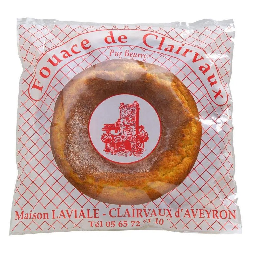 La @maisonlaviale boulangerie pâtisserie artisanale implantée à Clairvaux-d’Aveyron, franchit aujourd’hui une nouvelle étape avec l’arrivée de Lucy, 4ème génération à la tête de l’entreprise familiale. Particulièrement réputée pour sa fouace, préparée selon une recette transmise avec passion de génération en génération, sans aucune modification. 😋
#fabriqueenaveyron #fabriqueenfrance #fabricationartisanale #fabricationfrancaise #artisanatfrancais #madeinfrance #Aveyron #savoirfaire #savoirfairefrançais #fouace #faitmaison