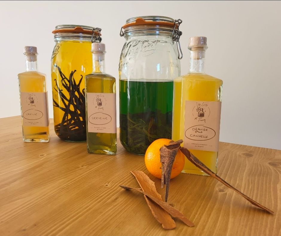 @les_liqueurs_de_fanny proposent des liqueurs artisanales confectionnées par macération. Ces créations sont réalisées à partir d’ingrédients soigneusement sélectionnés, provenant de la cueillette, de leur propre exploitation ou de producteurs biologiques experts dans leur métier. 🍸
#fabriqueenaveyron #fabriqueenfrance #fabricationartisanale #fabricationfrancaise #artisanatfrancais #madeinfrance #Aveyron #savoirfaire #savoirfairefrançais #liqueurs #macération #cueillette