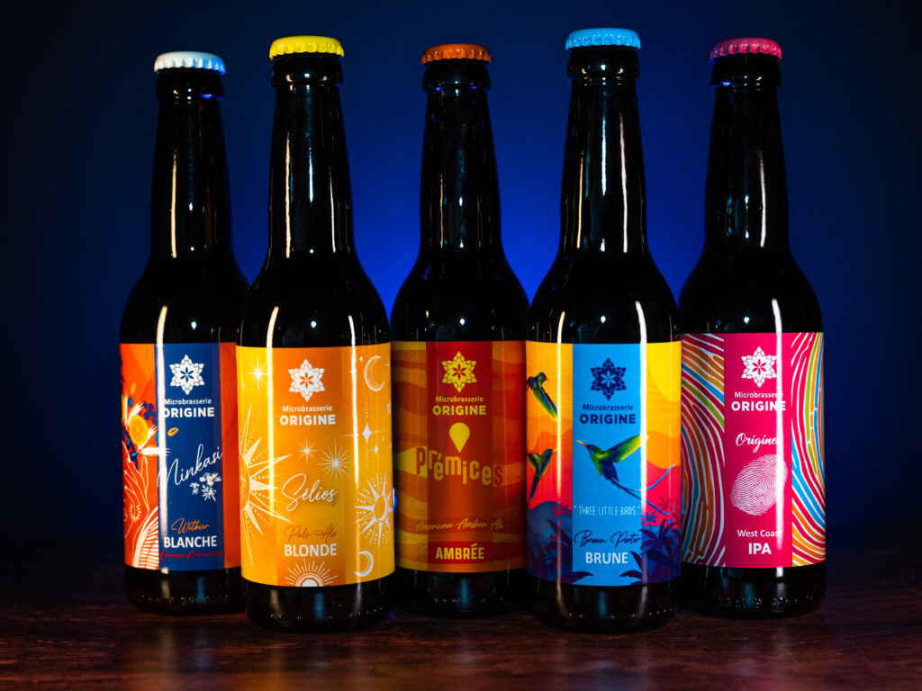 Née lors d’une aventure de deux ans au Canada, la passion d’Amandine et Thibaut s’est concrétisée en janvier 2023 avec l’ouverture de leur @microbrasserie_origine à Baraqueville. Dans leur Brewpub, le couple élabore une sélection de bières à la fois abordables et affirmées, agrémentée de créations éphémères selon leurs inspirations du moment. Maîtrisant chaque étape du processus, de la sélection méticuleuse des matières premières à la mise en bouteille, ils commercialisent leurs bières sur les marchés locaux et dans leur brasserie.🍺
#fabriqueenaveyron #fabriqueenfrance #fabricationartisanale #fabricationfrancaise #artisanatfrancais #madeinfrance #Aveyron #savoirfaire #savoirfairefrançais #biere #brasserie