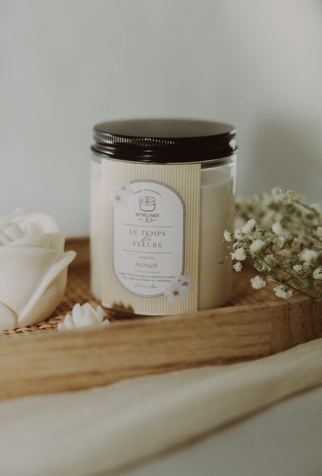 Dans son atelier d'Onet-le-Château, @naturellement_ju_ fabrique artisanalement des bougies et des fondants parfumés. Réalisées à partir de cire de soja, de parfums en provenance de Grasse et de mèches en bois ou en coton, ses bougies sont pensées pour apporter une ambiance chaleureuse et parfumée à votre intérieur. 🕯️
#fabriqueenaveyron #fabriqueenfrance #fabricationartisanale #fabricationfrancaise #artisanatfrancais #madeinfrance #Aveyron #savoirfaire #savoirfairefrançais #bougiesparfumées #decoration